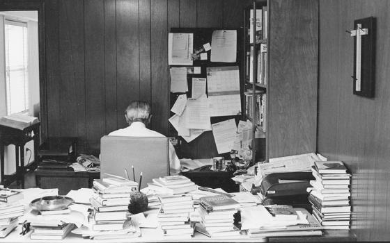 National Catholic Reporter founding editor Robert Hoyt works at NCR's offices in Kansas City, Mo., in August 1968. (NCR file photo/Jack Kenward)