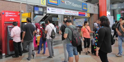 Based on their central bank estimate back in 2015, three out of four Malaysian struggle to raise MYR1,000 (US$250) in the event of emergencies. Source: Shutterstock